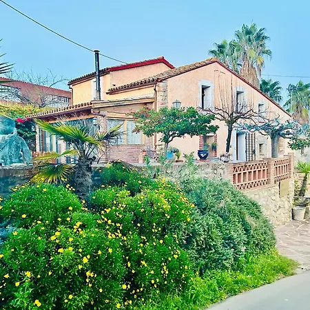 Masia Pau Prat * Llica d'Amunt